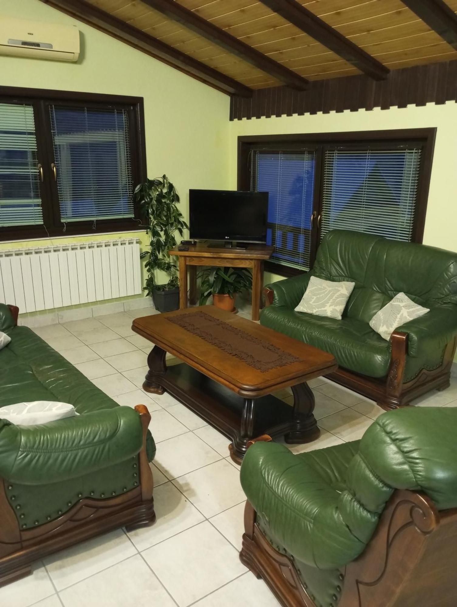 Guesthouse Pavlicic Dreznik Grad Bagian luar foto
