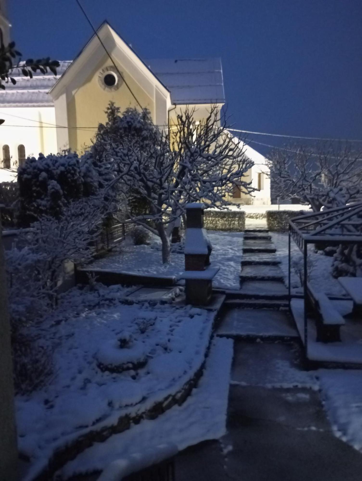 Guesthouse Pavlicic Dreznik Grad Bagian luar foto